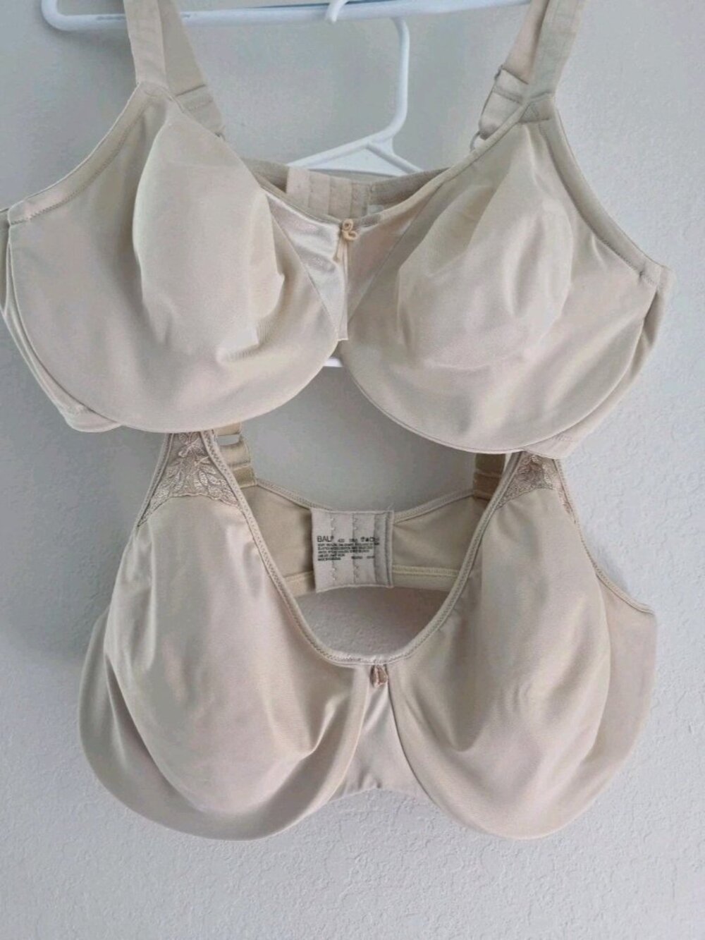 Lot 2 Womens Bras 42D Nude Bali Olga Full Coverage Underwire Support - Picture 5 of 11